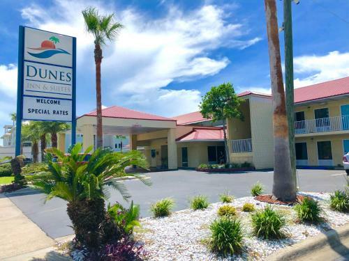 Motel Dunes Inn & Suites - Tybee Island