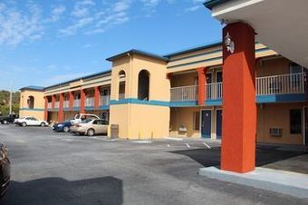 Hotel Sandcastle Inn