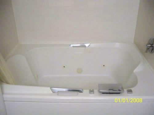 Hotel Baymont Inn & Suites
