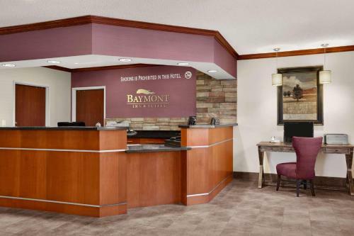 Hotel Baymont Inn & Suites