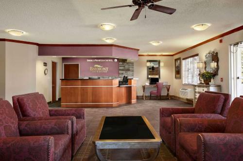 Hotel Baymont Inn & Suites