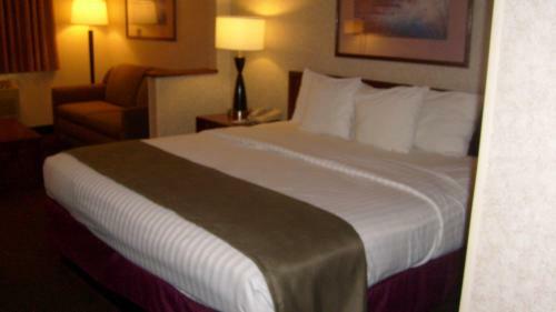 Hotel Baymont Inn & Suites