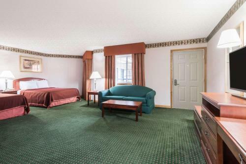Hotel Howard Johnson Lenox