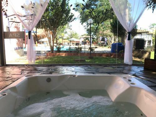 Hotel Vale Dos Passaros Fazenda Resort
