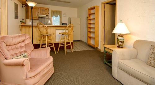 Bed & Breakfast Wren's Nest Village Inn