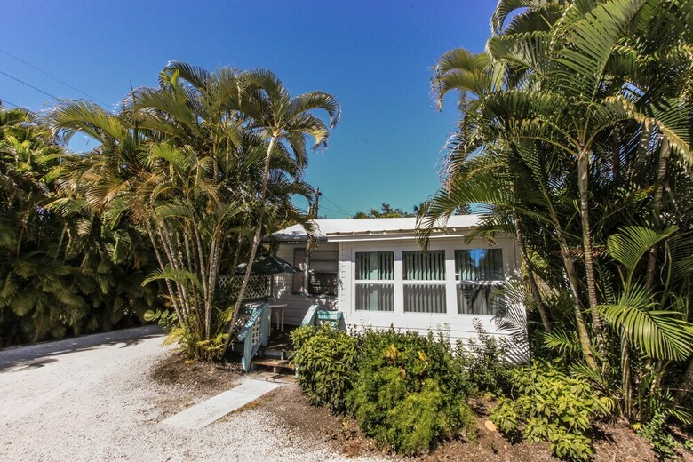 Gulf Breeze Cottages
