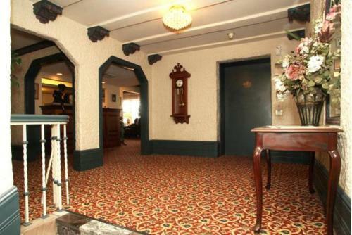 Hotel Senate Luxury Suites