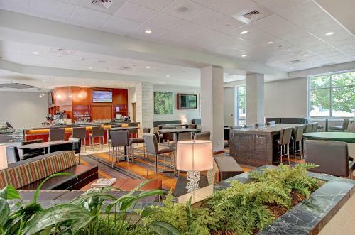 Hotel Holiday Inn University Plaza-bowling Green