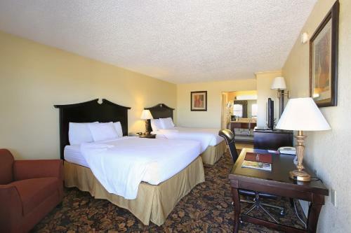 Hotel Plaza Inn Midland
