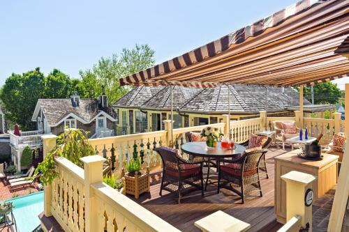 Hotel Brass Key Guesthouse