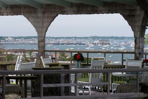 Posada Land's End Inn