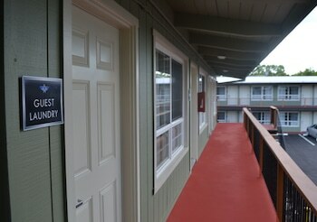 Motel Thunderbird Lodge
