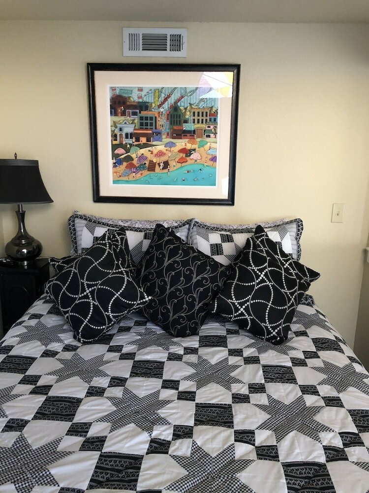Bed & Breakfast All Seasons Inn