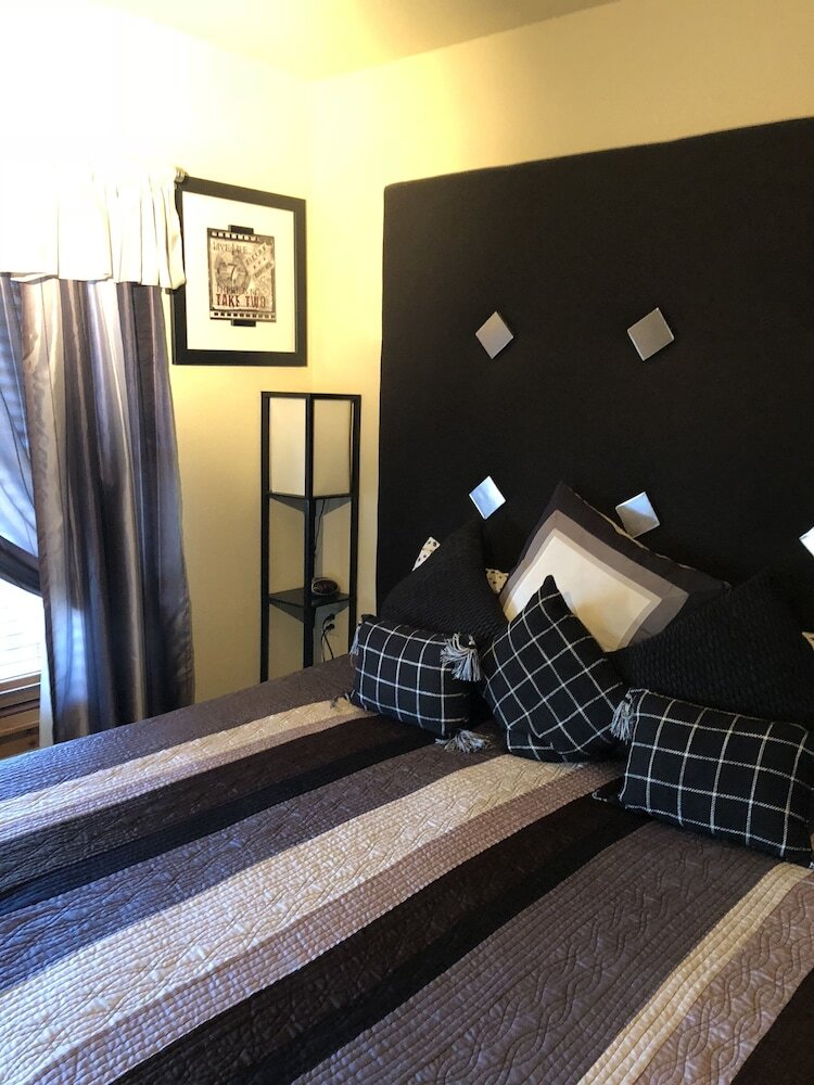 Bed & Breakfast All Seasons Inn