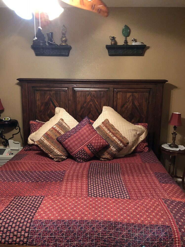 Bed & Breakfast All Seasons Inn