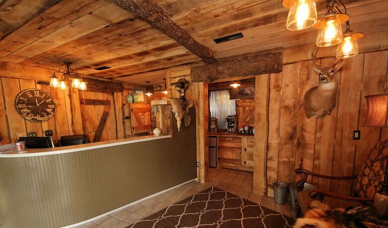 Hotel Stonegate Inn