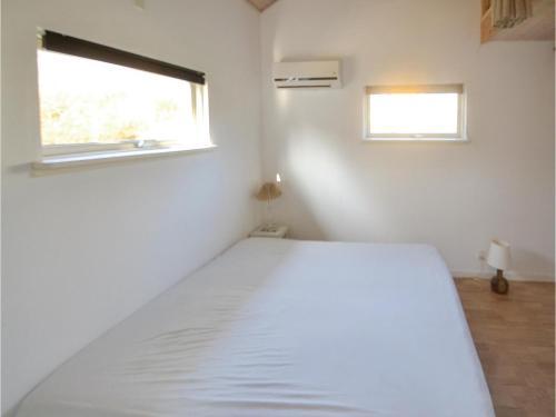 Three-bedroom Holiday Home In Allingabro