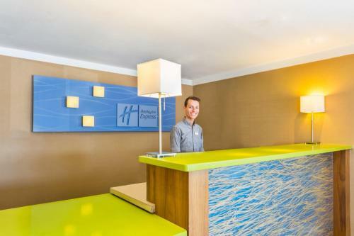 Hotel Holiday Inn Express San Diego Seaworld