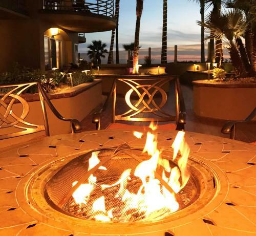 Pacific Terrace Hotel