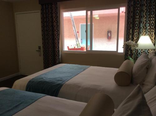 Motel Cabrillo Inn & Suites Airport