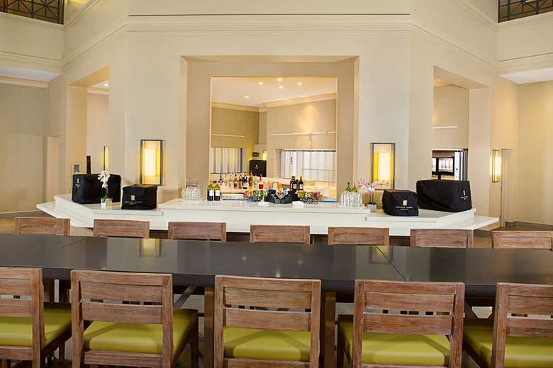 Hotel Embassy Suites By Hilton San Diego Bay Downtown
