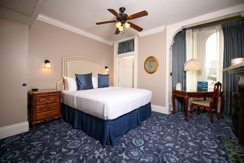 Horton Grand Hotel