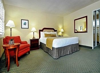 Hotel La Avenida Inn