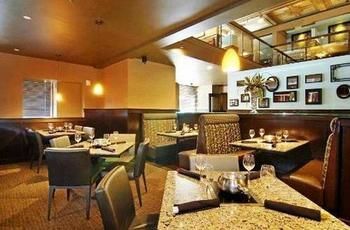 Hotel Gaslamp Plaza Suites