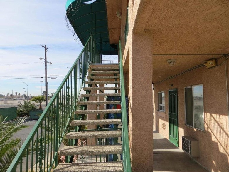 Crown Motel