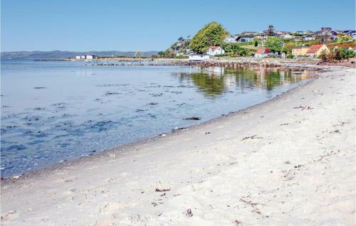 Eight-bedroom Holiday Home In Ebeltoft