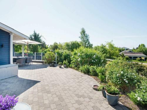 Holiday Home Ebeltoft Lii