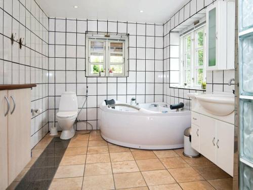 Three-bedroom Holiday Home In Ebeltoft 43