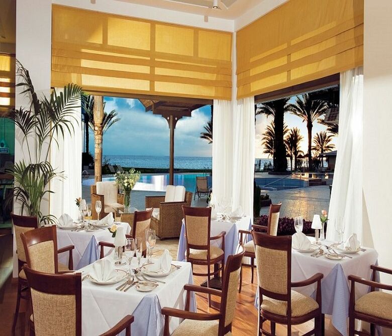 Hotel Constantinou Bros Athena Beach