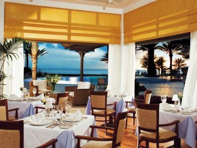 Hotel Constantinou Bros Athena Beach