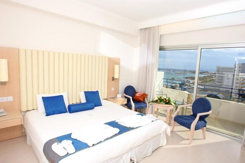 Hotel Vrissiana Beach(.)