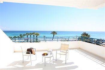 Hotel Vrissiana Beach(.)