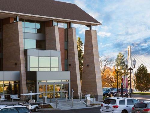 Hotel University Guest House & Conference Center