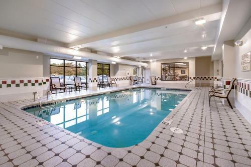 Hotel Hampton Inn West
