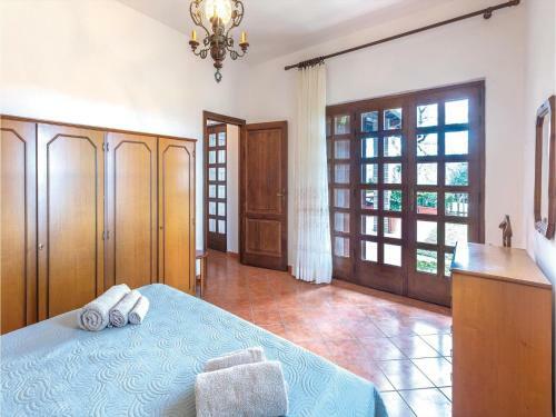 Four-bedroom Holiday Home In Allerona -tr-