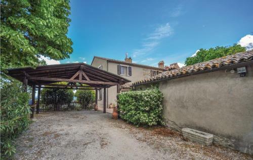 Four-bedroom Holiday Home In Allerona -tr-