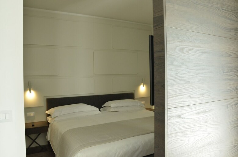 Solho Hotel