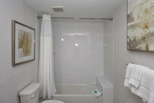Hotel Tropical Breeze Resort