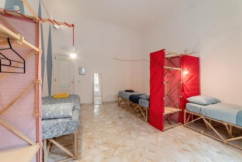 Hostal Macchia Mediterranea Guest House