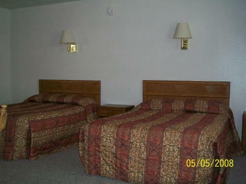 Clayton Motel