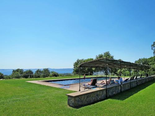 Podere Del Lago 250s