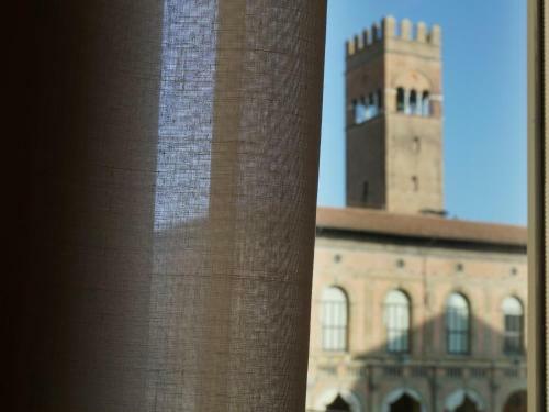 Hostal Casa Isolani, Piazza Maggiore