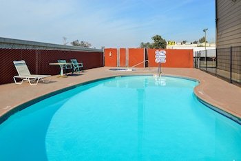 Hotel Americas Best Value Inn Delano