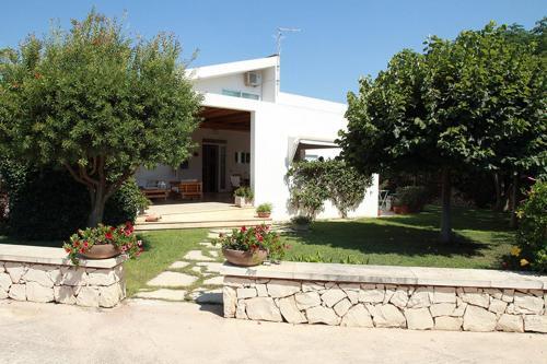 Zona Portuale Villa Sleeps 6 Air Con Wifi