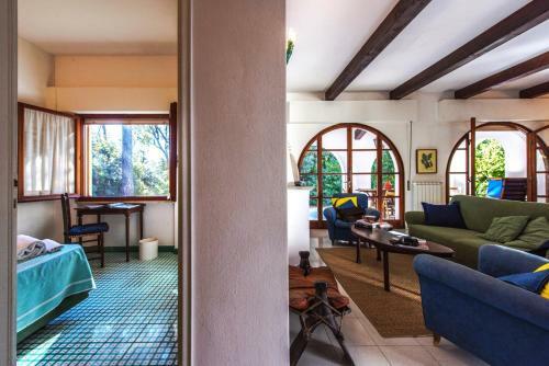 Livorno Villa Sleeps 7 Wifi