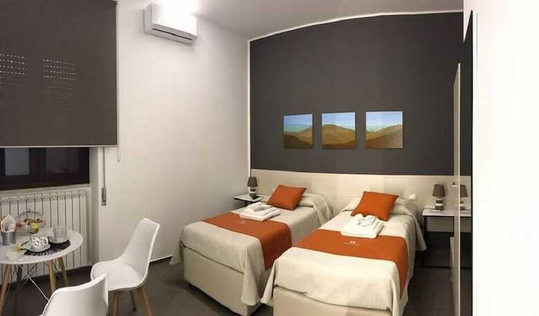 Hostal Porta Piccola